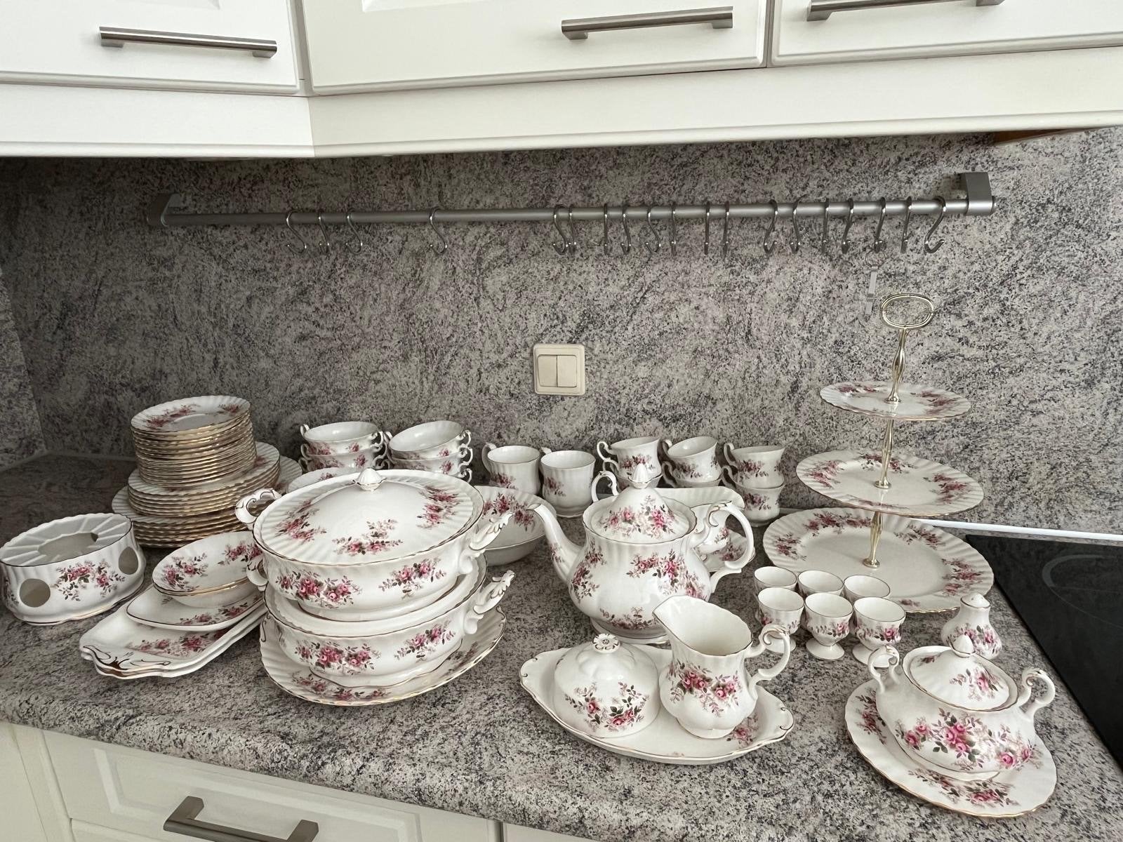 Royal albert porseleinen servies, Ophalen, Overige merken, Klassiek, Zo goed als nieuw