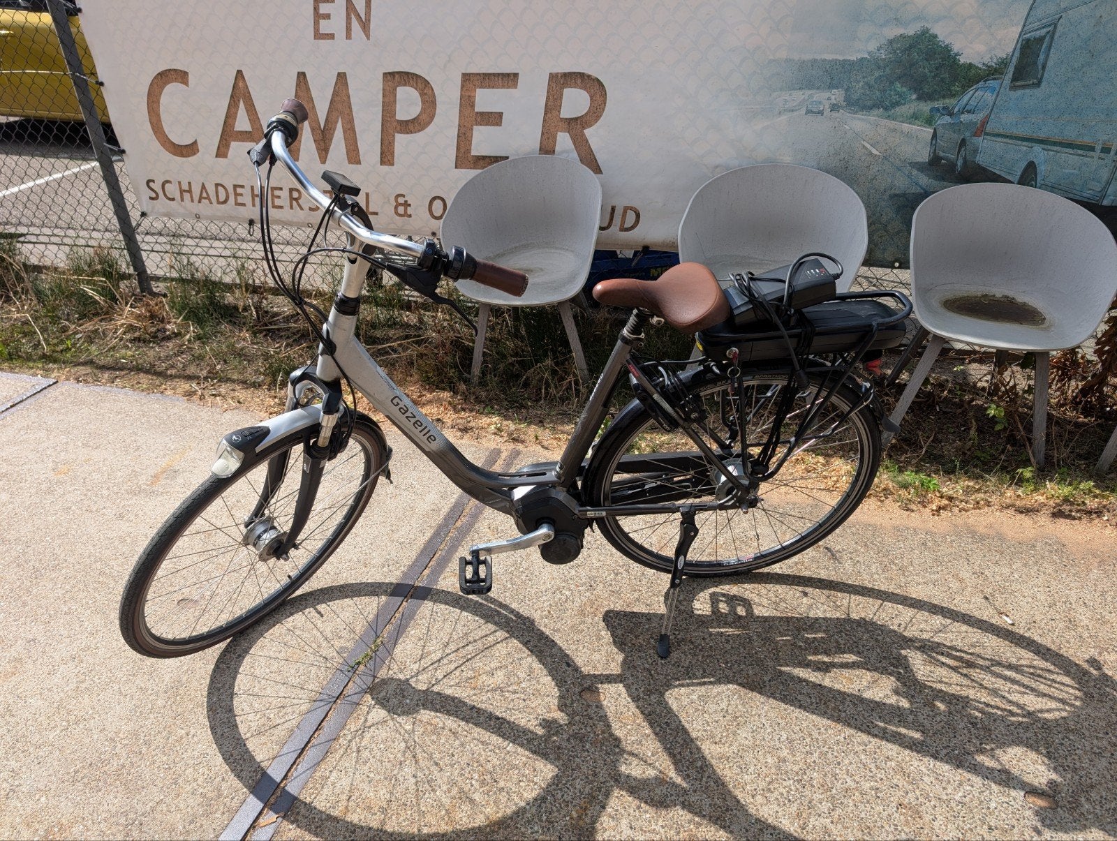 Gazelle elektrische dames fiets 

met accu en lader

de mot, Ophalen, Gebruikt, Gazelle, .