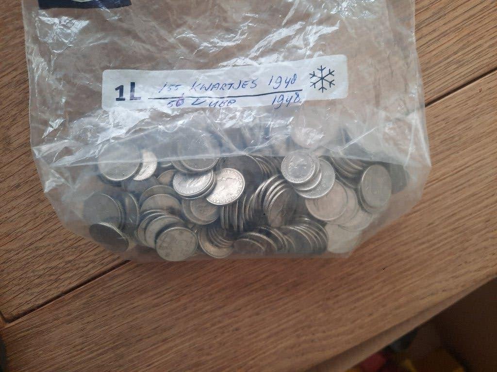 Nederland: 1948 155 kwartjes en 50 dubbeltjes, Postzegels en Munten, Ophalen of Verzenden, Koningin Wilhelmina, 10 cent