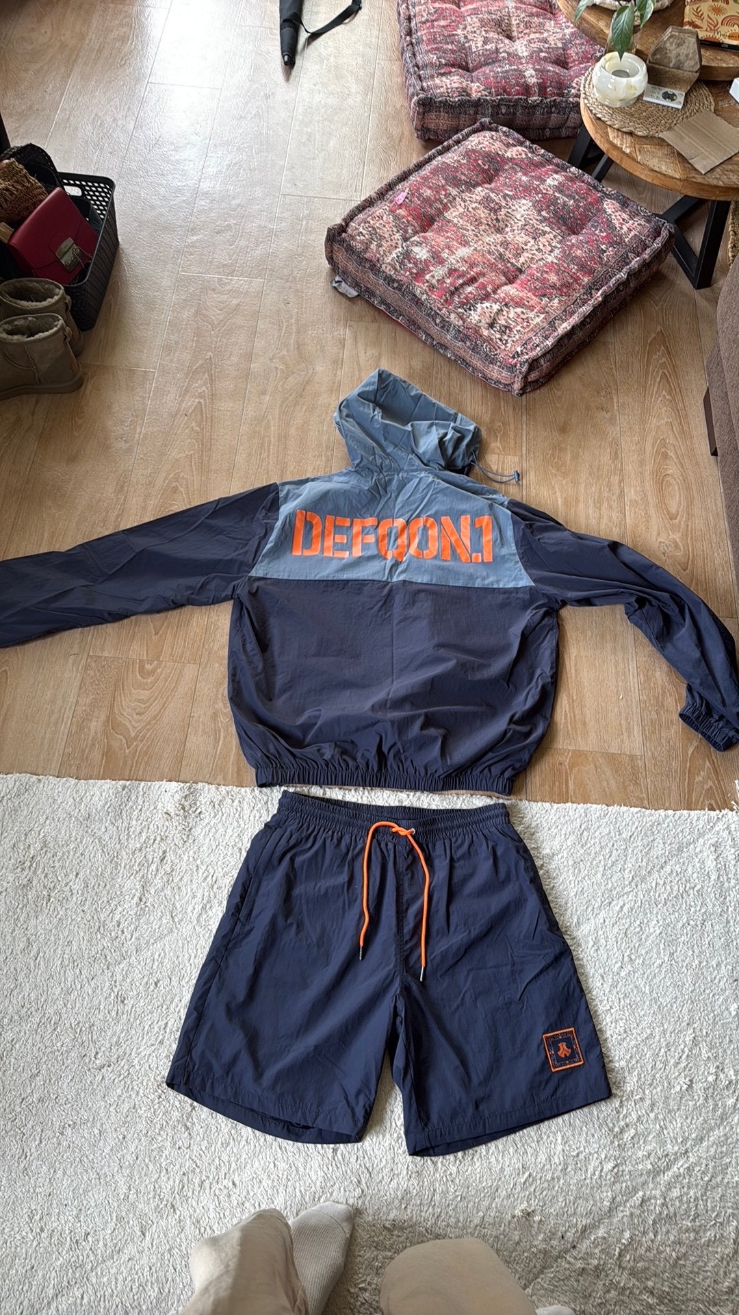 Defqon.1 windjack en Short - Nieuw, Ophalen, Nieuw, Overige maten, Blauw
