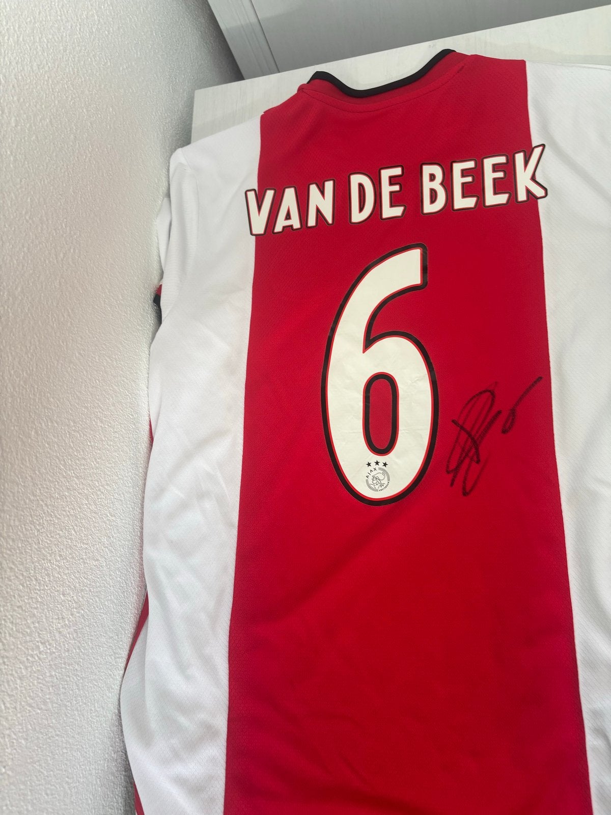 Gesigneerd Donny van de Beek Ajax shirt - Maat L, Maat L, Verzenden, Zo goed als nieuw, Shirt