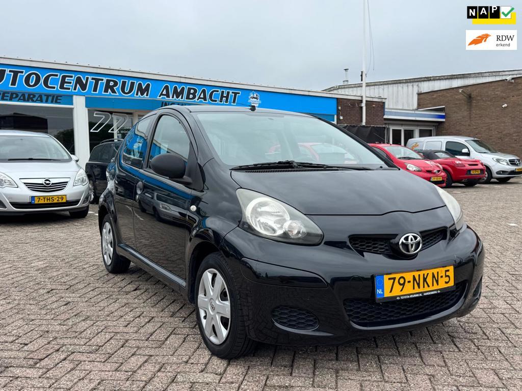 Toyota Aygo 1.0-12V Access, Voorwielaandrijving, Euro 5, 4 stoelen, Origineel Nederlands
