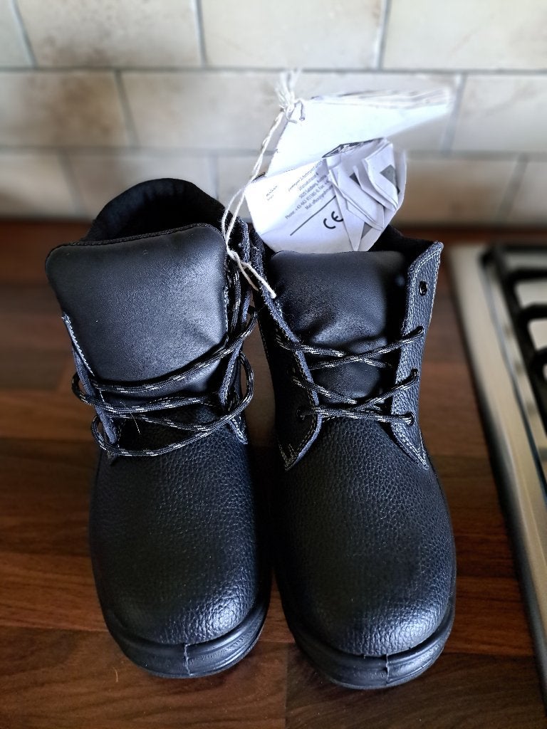heren werkschoenen maat 44 nieuw, Kleding | Heren, Ophalen of Verzenden, Nieuw, Zwart, Werkschoenen