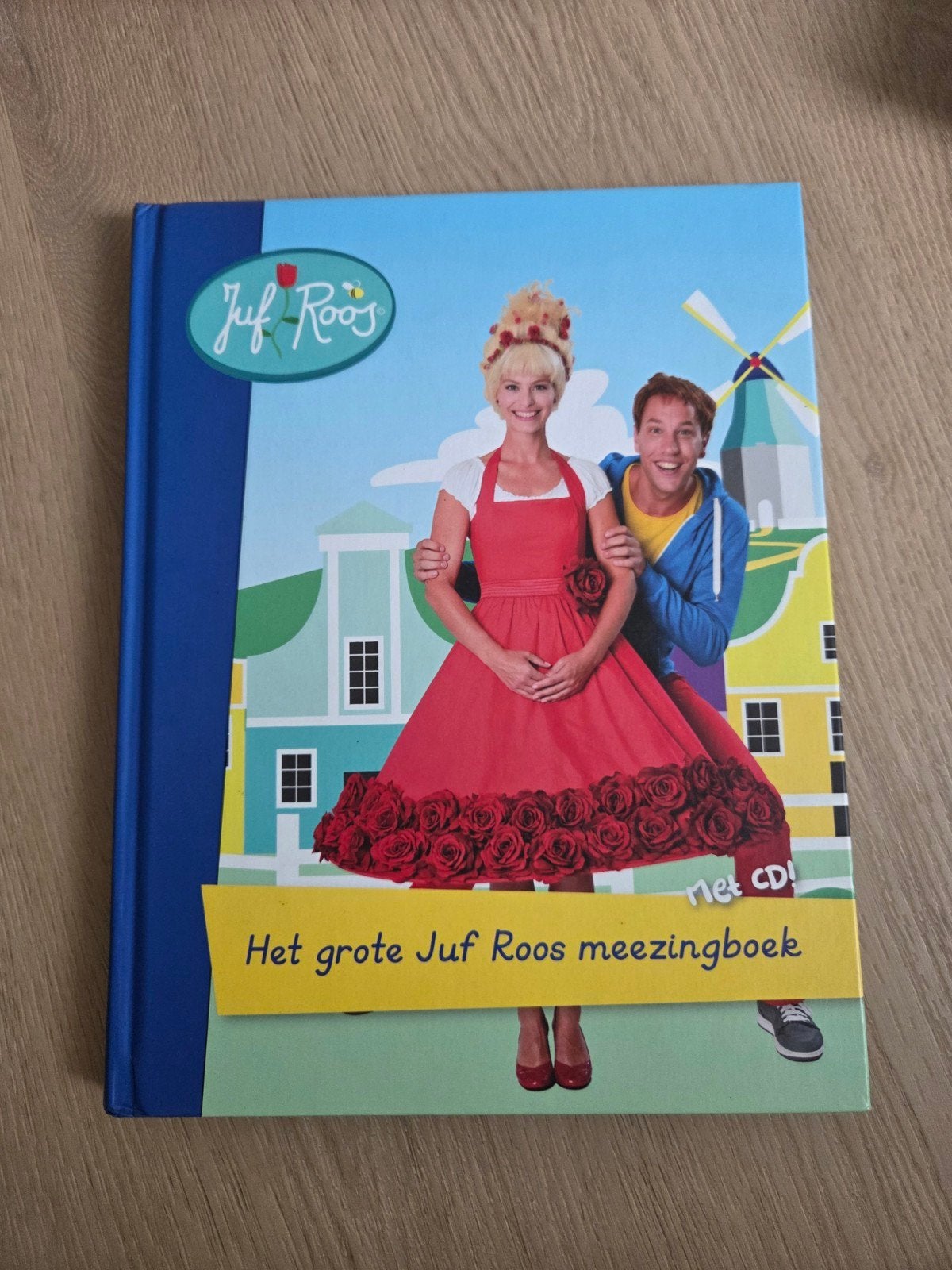 Het Grote Juf Roos Meezingboek met CD, Ophalen of Verzenden, Zo goed als nieuw, Juf Roos, 2 tot 3 jaar
