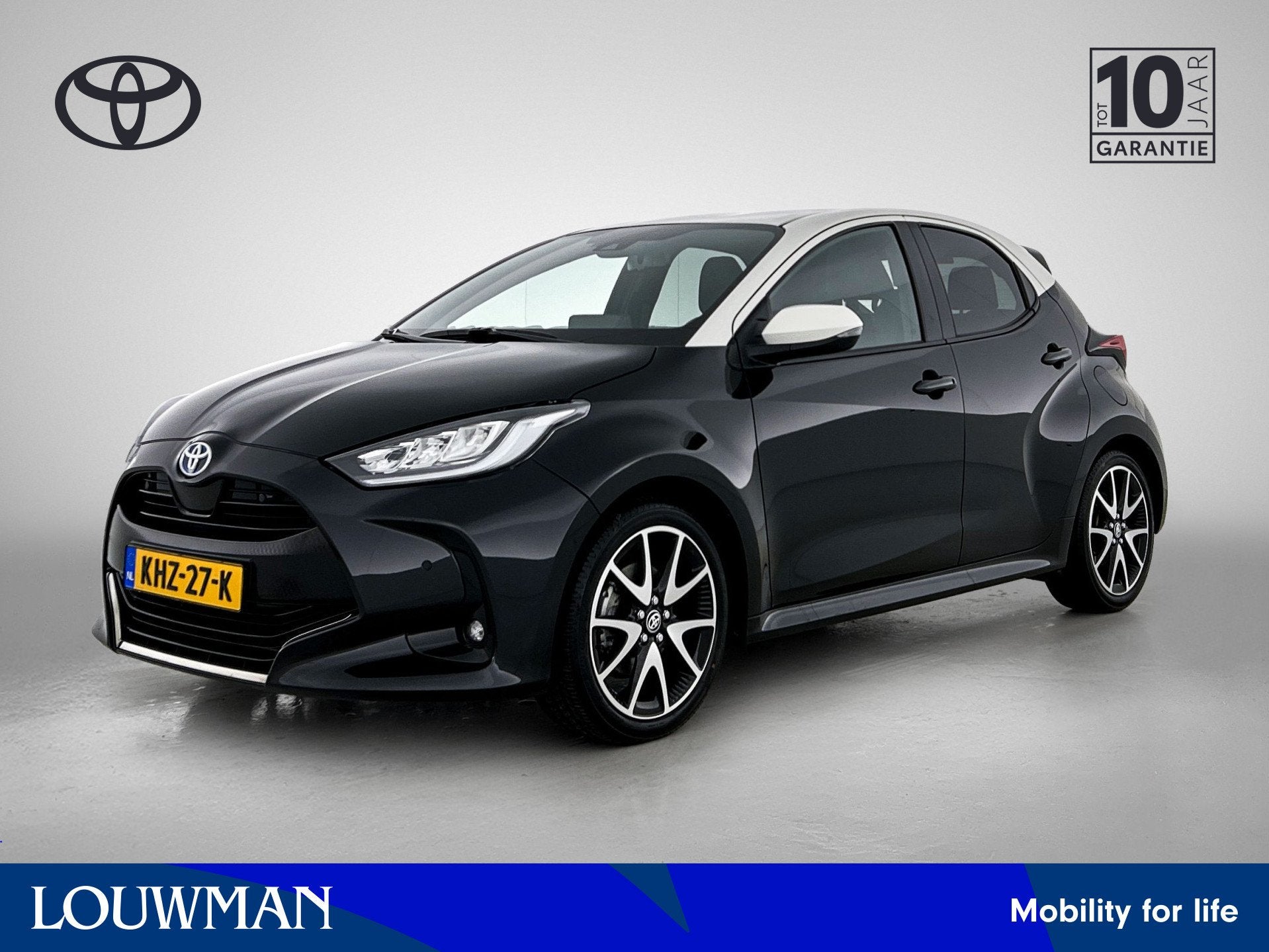 Toyota Yaris 1.5 Hybrid Executive Bi-tone | Head-Up Display, 12 maanden, 450 kg, Zwart, 1490 cc