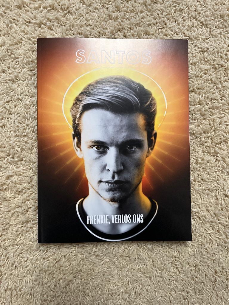 Santos #33 Frenkie, verlos ons, Ophalen of Verzenden, Zo goed als nieuw, Balsport