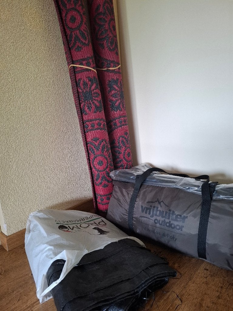 Vrijbuiter 4 persoonstent Rhodos 4 poly, Caravans en Kamperen, Tenten, Ophalen, Zo goed als nieuw, Tot en met 4