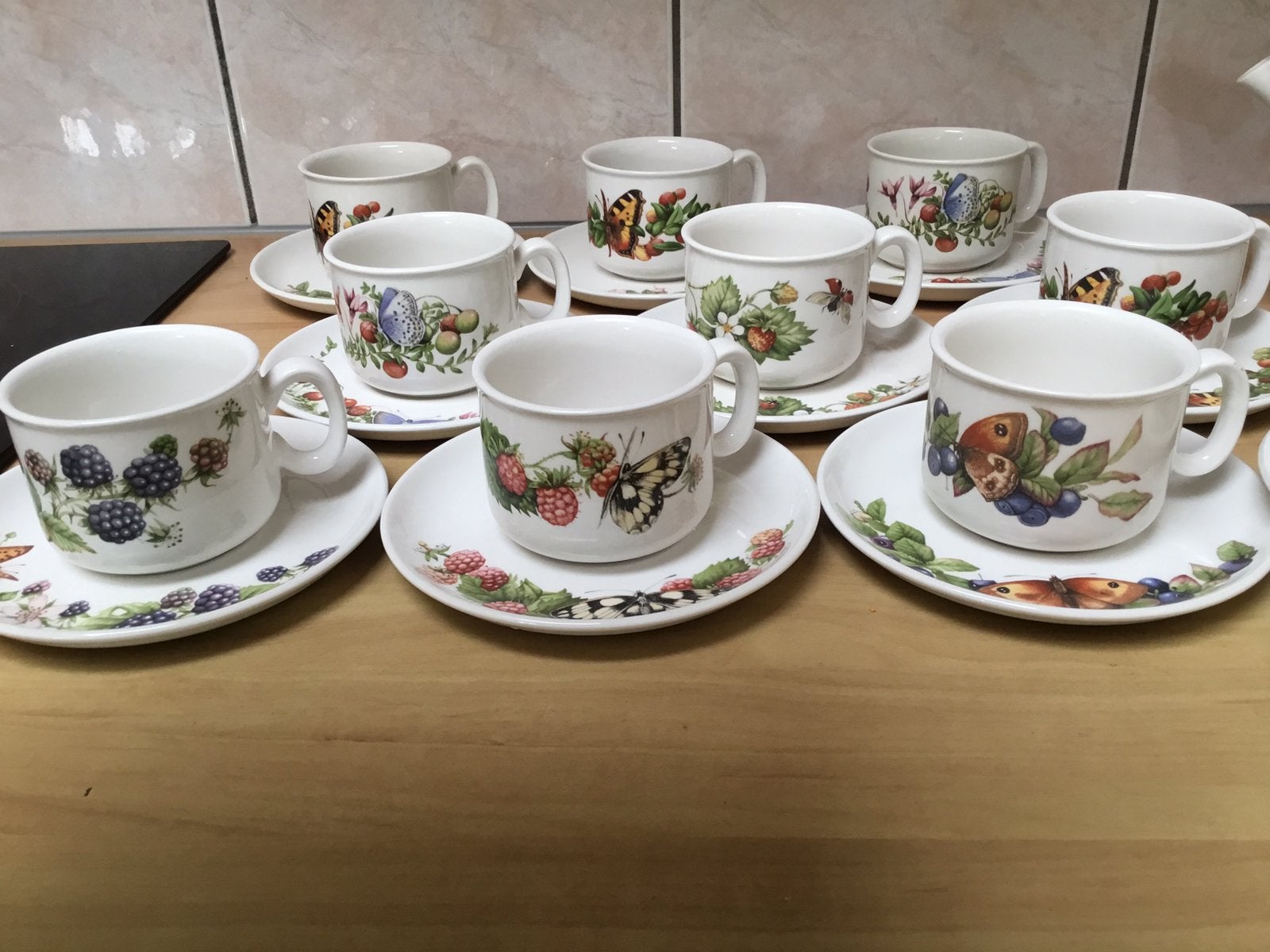 Marjolein Bastin Bosvruchten servies  J&G Wedgwood, Ophalen of Verzenden, Zo goed als nieuw, Porselein, Overige typen