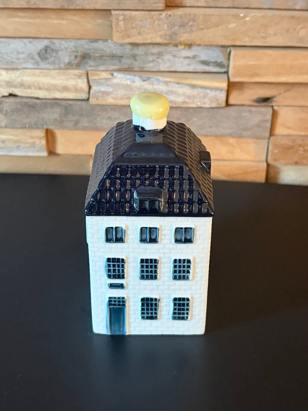 KLM huisje 55, Ophalen of Verzenden, Zo goed als nieuw, 41 t/m 60, Gevuld