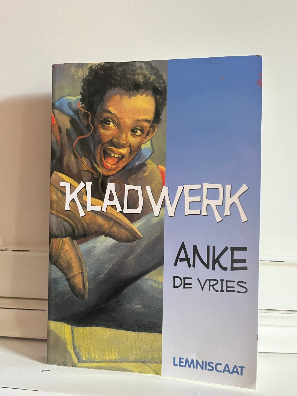 Kladwerk - Anke de Vries (Bekroond met Kinderjury 1991), Ophalen of Verzenden, Gelezen, Fictie