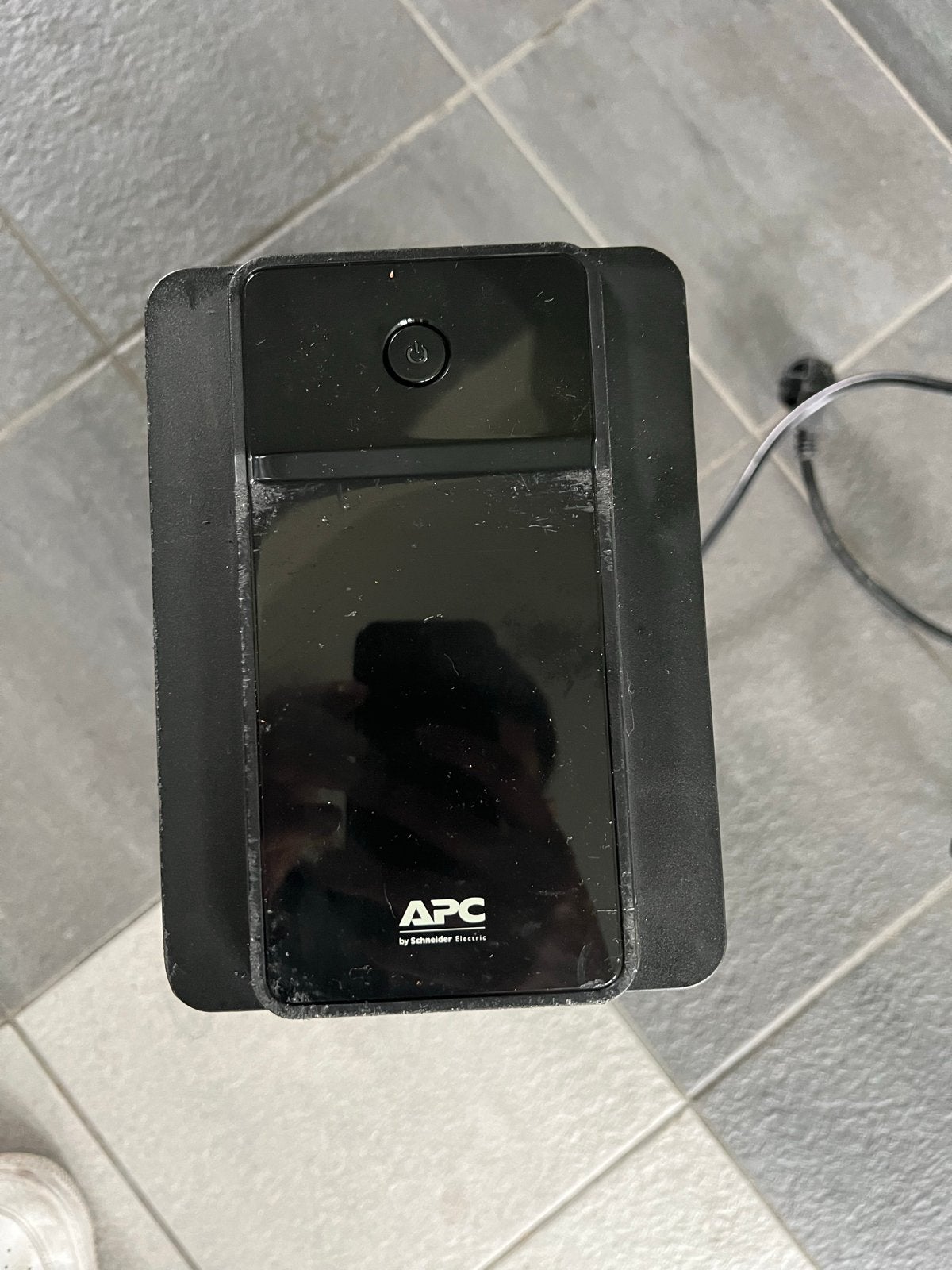 APC Back-UPS 2200VA BX2200MI-GR, Ophalen of Verzenden, Gebruikt