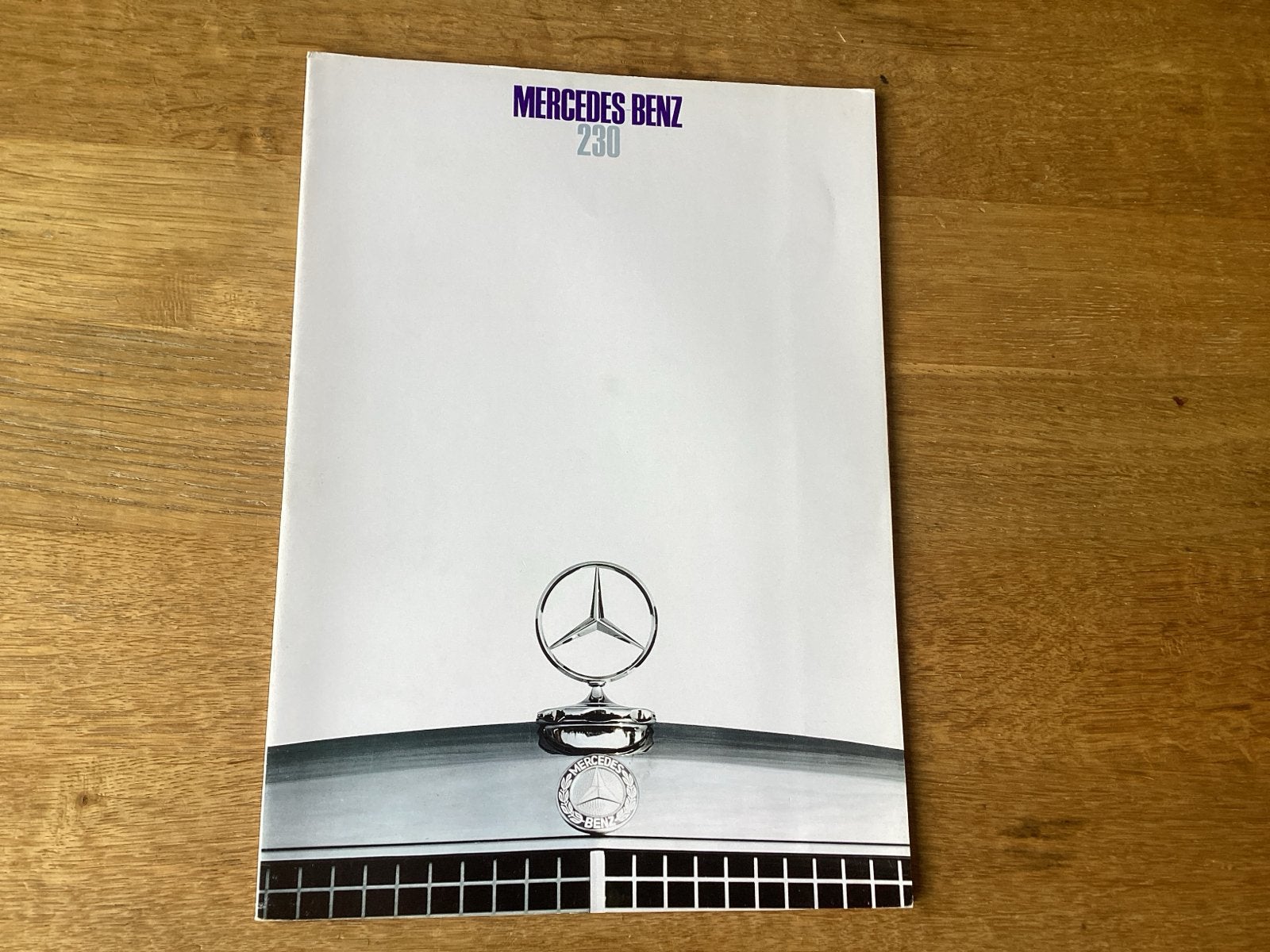 Mercedes Benz 230 Brochure - Origineel, Ophalen of Verzenden, Gelezen, Mercedes