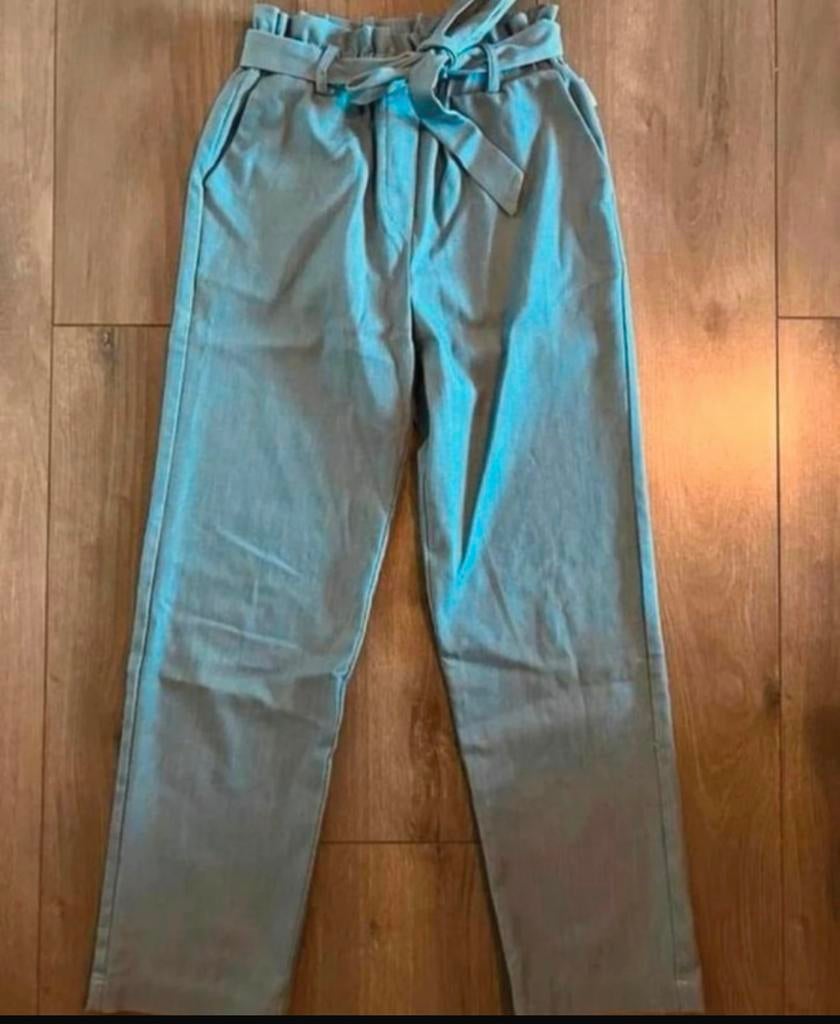 Heerlijk luchtige viscose broek Aiko 140, Ophalen of Verzenden, Zo goed als nieuw, Meisje, Broek