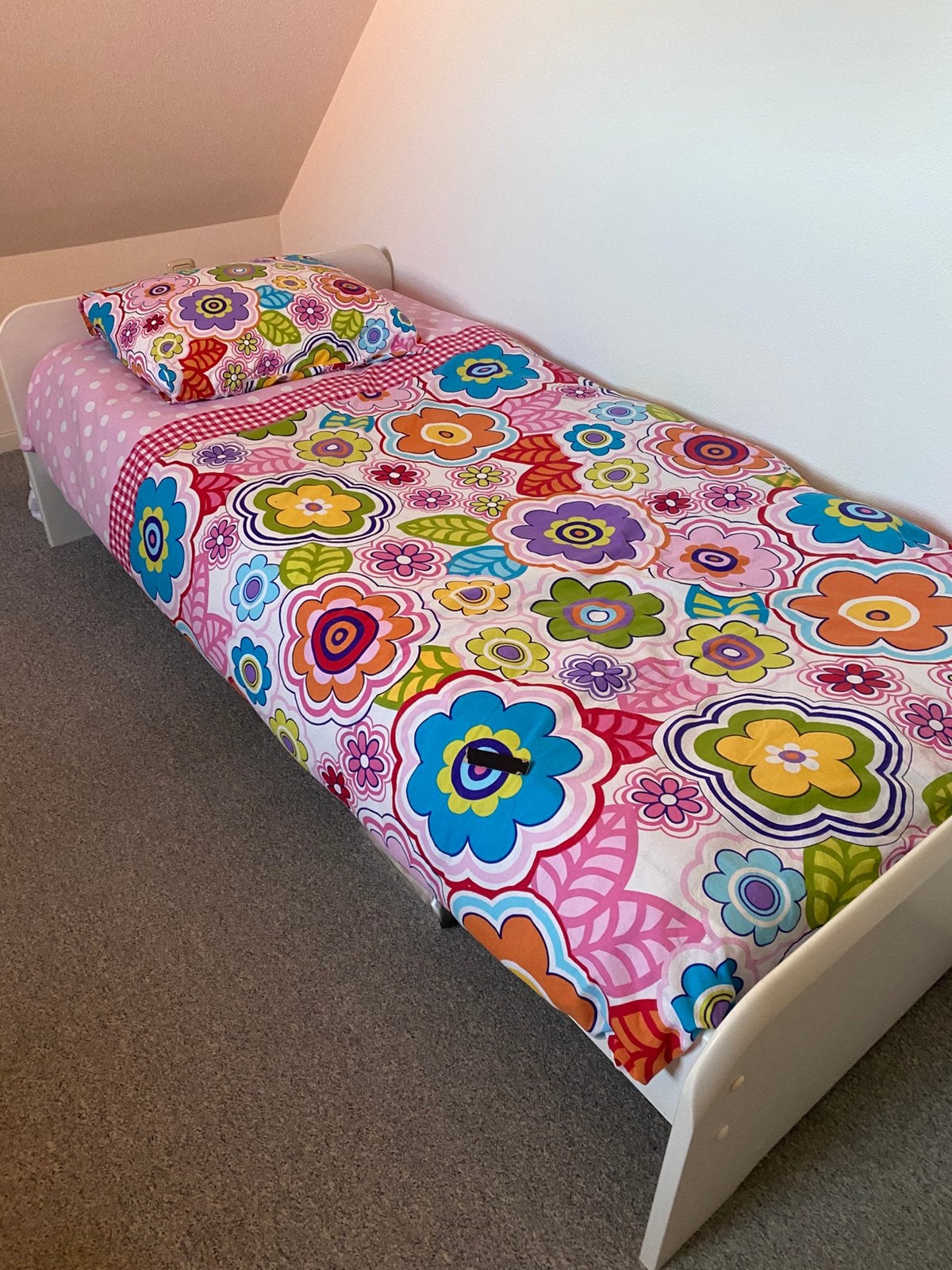 Wit eenpersoons bed, Ophalen, Zo goed als nieuw