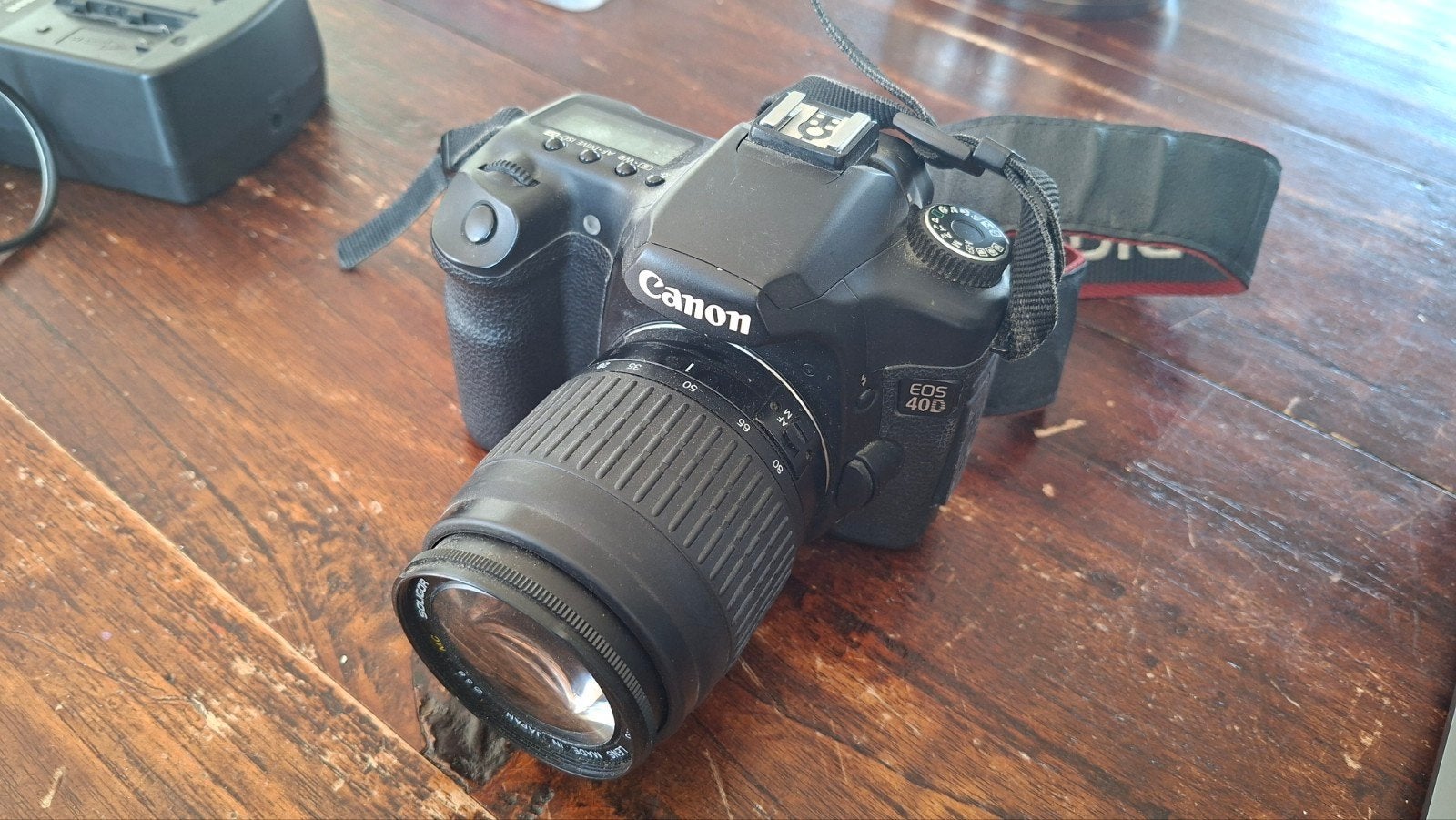 Canon 40D + dummy batterij +  Soligor 28-80 lens, Ophalen of Verzenden, Canon, Geen optische zoom
