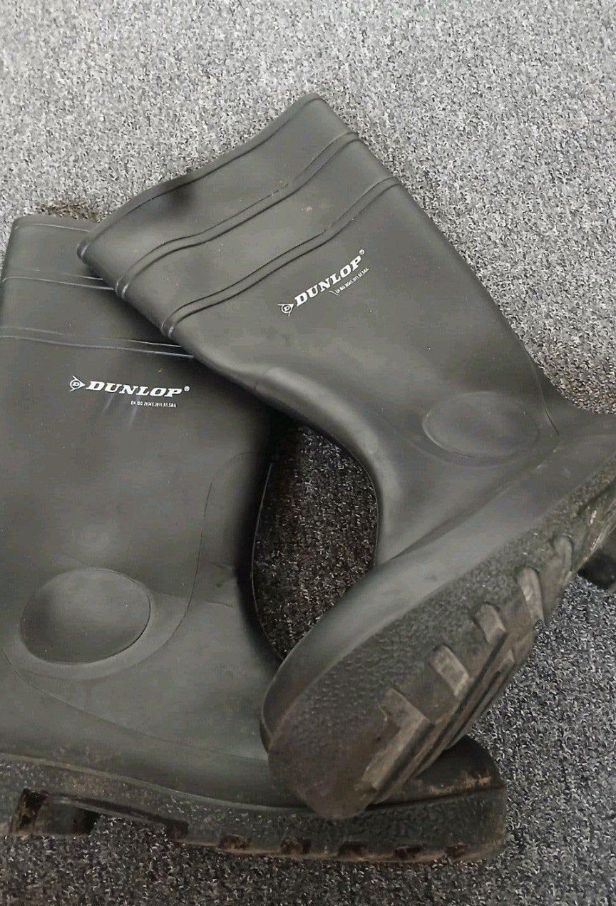 dunlop stalen neus maat 44, Tuin en Terras, Ophalen of Verzenden, Zo goed als nieuw, Laarzen
