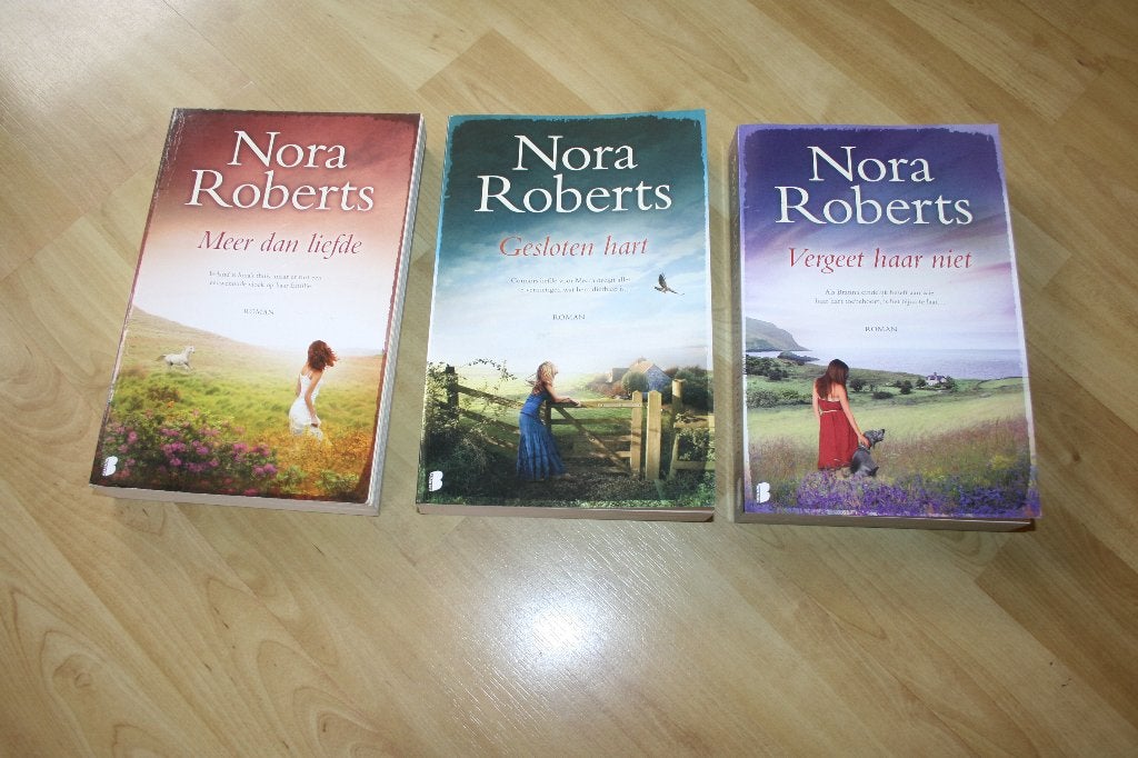 Nora Roberts - Ierse trilogie - complete serie, Boeken, Romans, Zo goed als nieuw, Ophalen of Verzenden