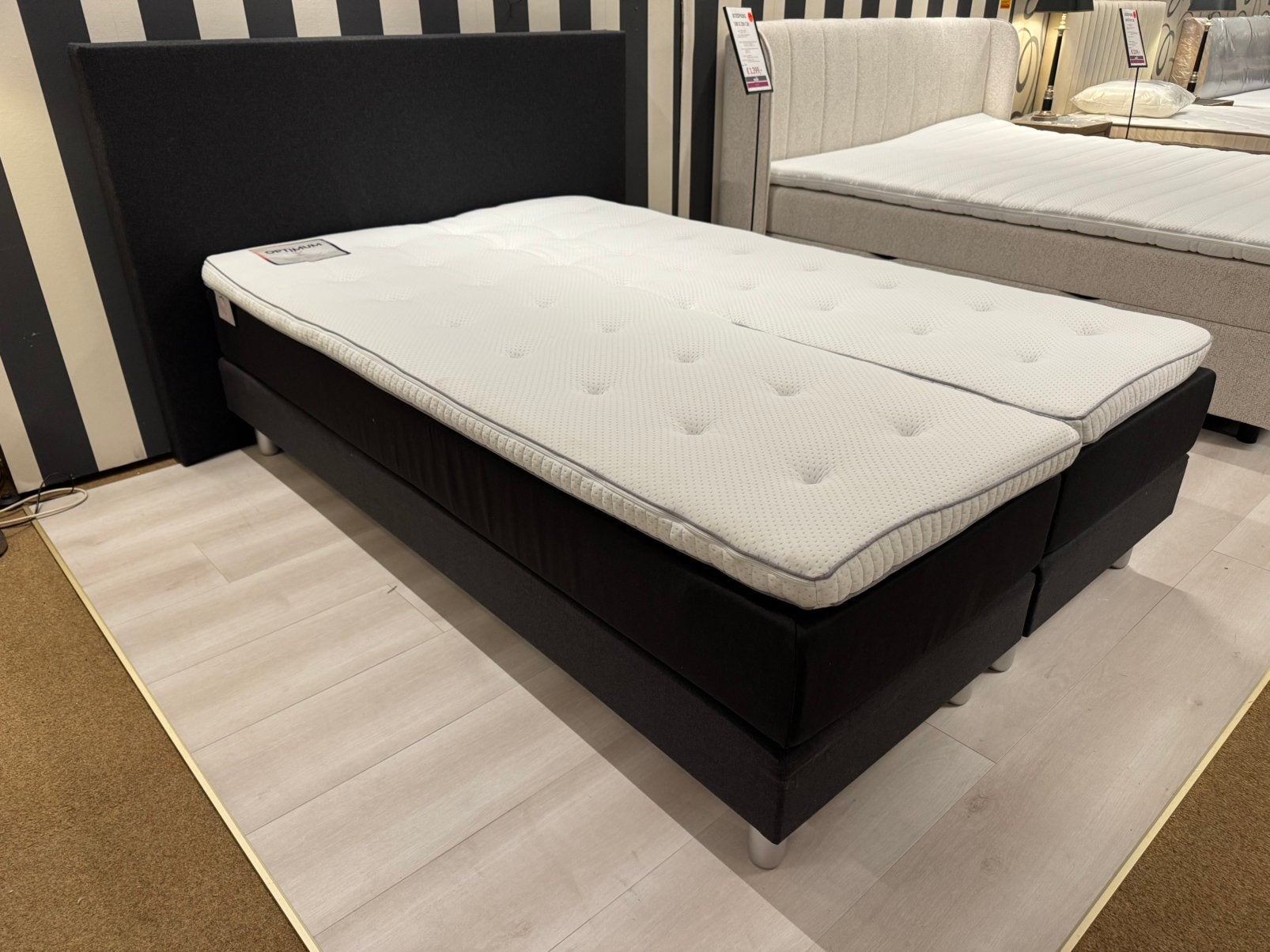 Boxspring 140 x 210cm zwart stof  €399,- Direct/Leverbaar, Ophalen, #Boxspring#210cm#Slapen#XL#Zwart#Stof#140#Goedkoop, 140 cm