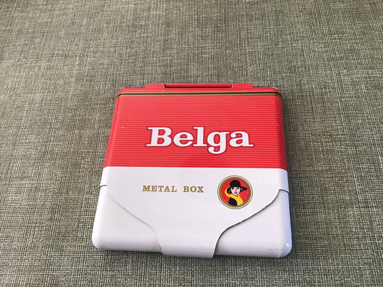 Authentieke metalen sigarettenkoker sigarettenkistje Belga, Ophalen of Verzenden, Zo goed als nieuw, Sigarenbandjes