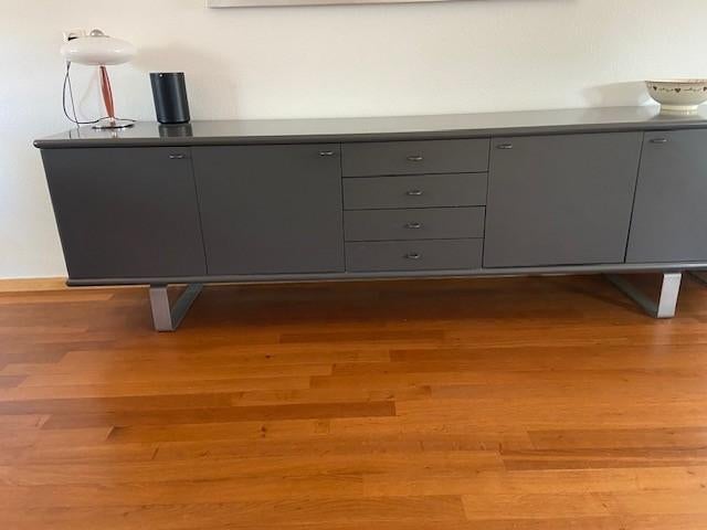 Castelijn dressoir, Ophalen, Tijdloos design, Gebruikt, Met deur(en)