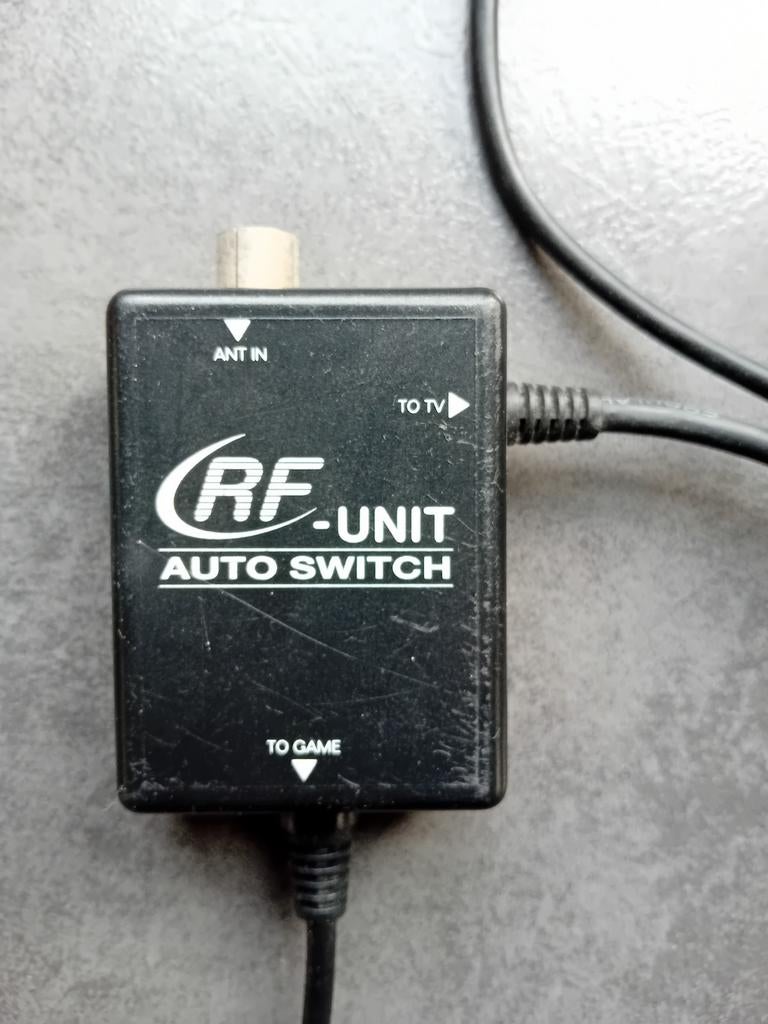 Originele PlayStation Antennekabel (RF Unit Auto Switch) – P, Ophalen of Verzenden, Gebruikt, Overige typen, PlayStation 1