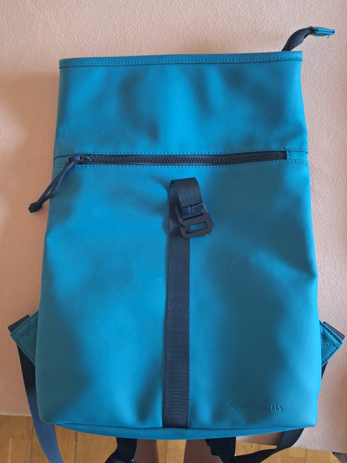New Rebels waterdichte rugzak - Blauw, Overige merken, 25 tot 40 cm, Ophalen of Verzenden, Zo goed als nieuw