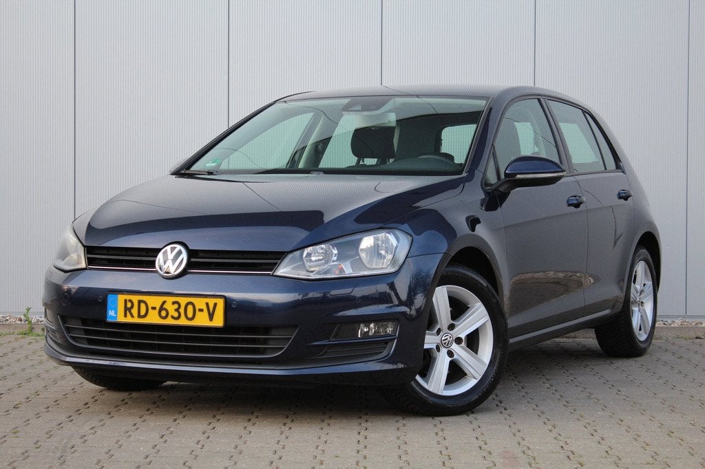 Volkswagen Golf 1.2 TSI Highline | Stoelverwarming | Camera, Auto's, Voorwielaandrijving, Euro 5, Stof, Gebruikt