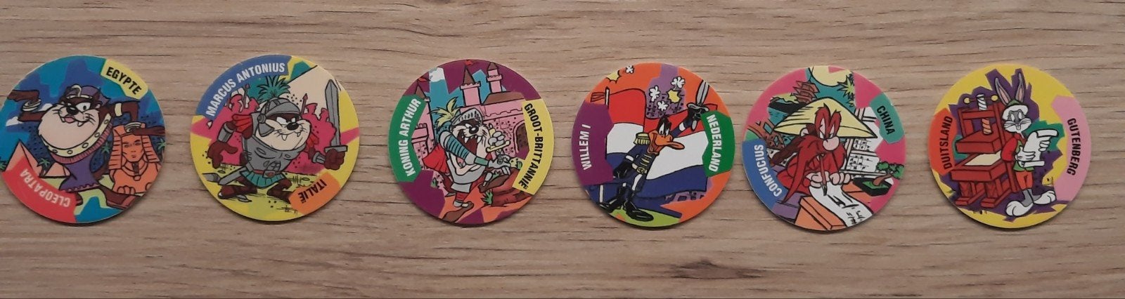 World Flippo's nrs. tussen 141 en 160, Ophalen of Verzenden, World, Losse flippo's