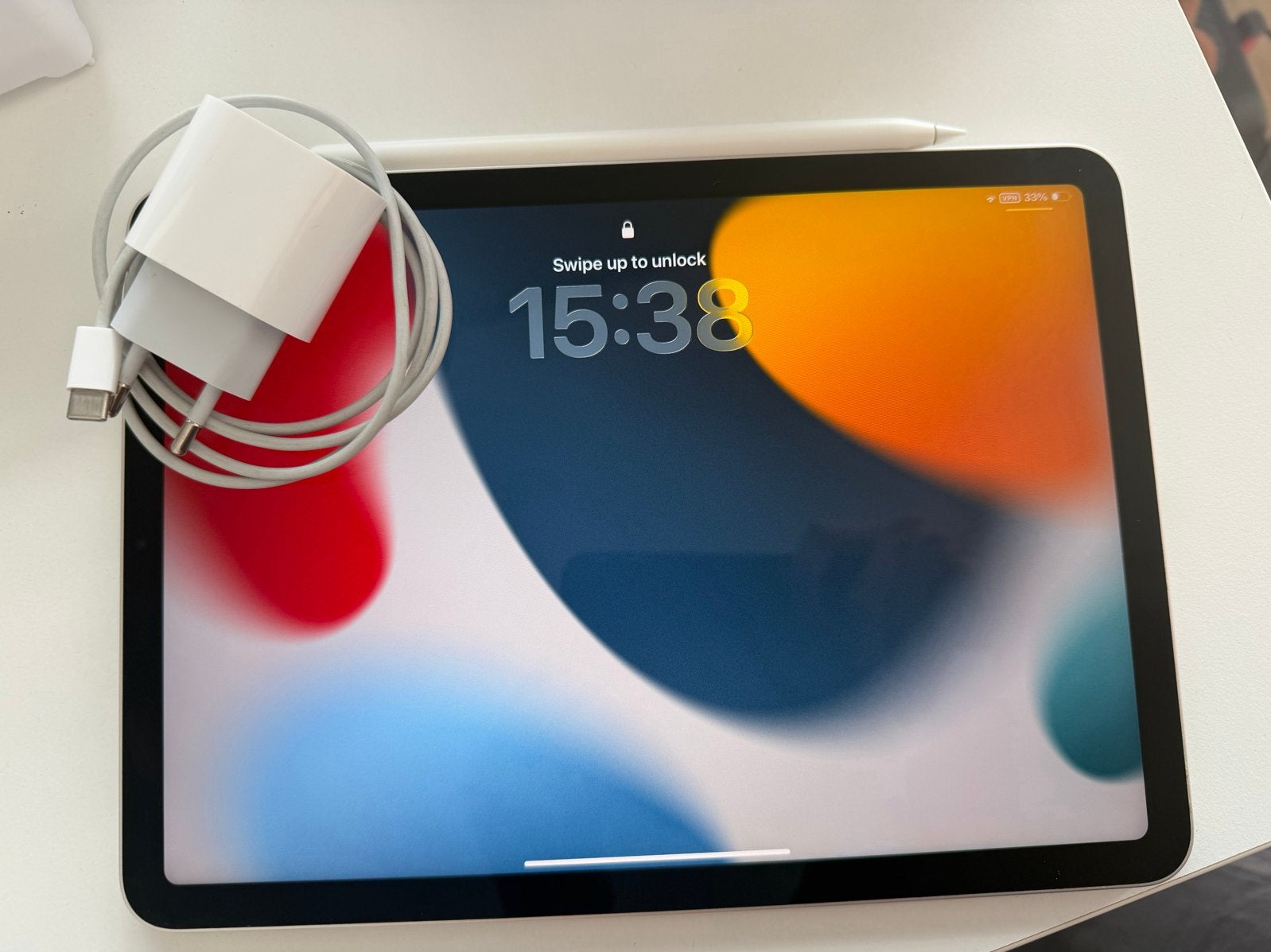 iPad Air 5 (64GB, Wi-Fi, Starlight) met Apple Pencil 2, Computers en Software, Apple iPads, Apple iPad Air, 11 inch, Ophalen of Verzenden