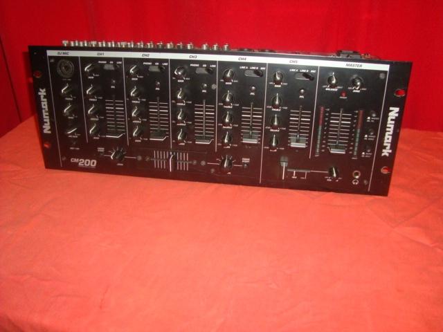 Gebruikt: Numark CM-200 DJ mixer, 20260435, Muziek en Instrumenten, Dj-sets en Draaitafels, Numark, Dj-set, NUMARK, Ophalen of Verzenden