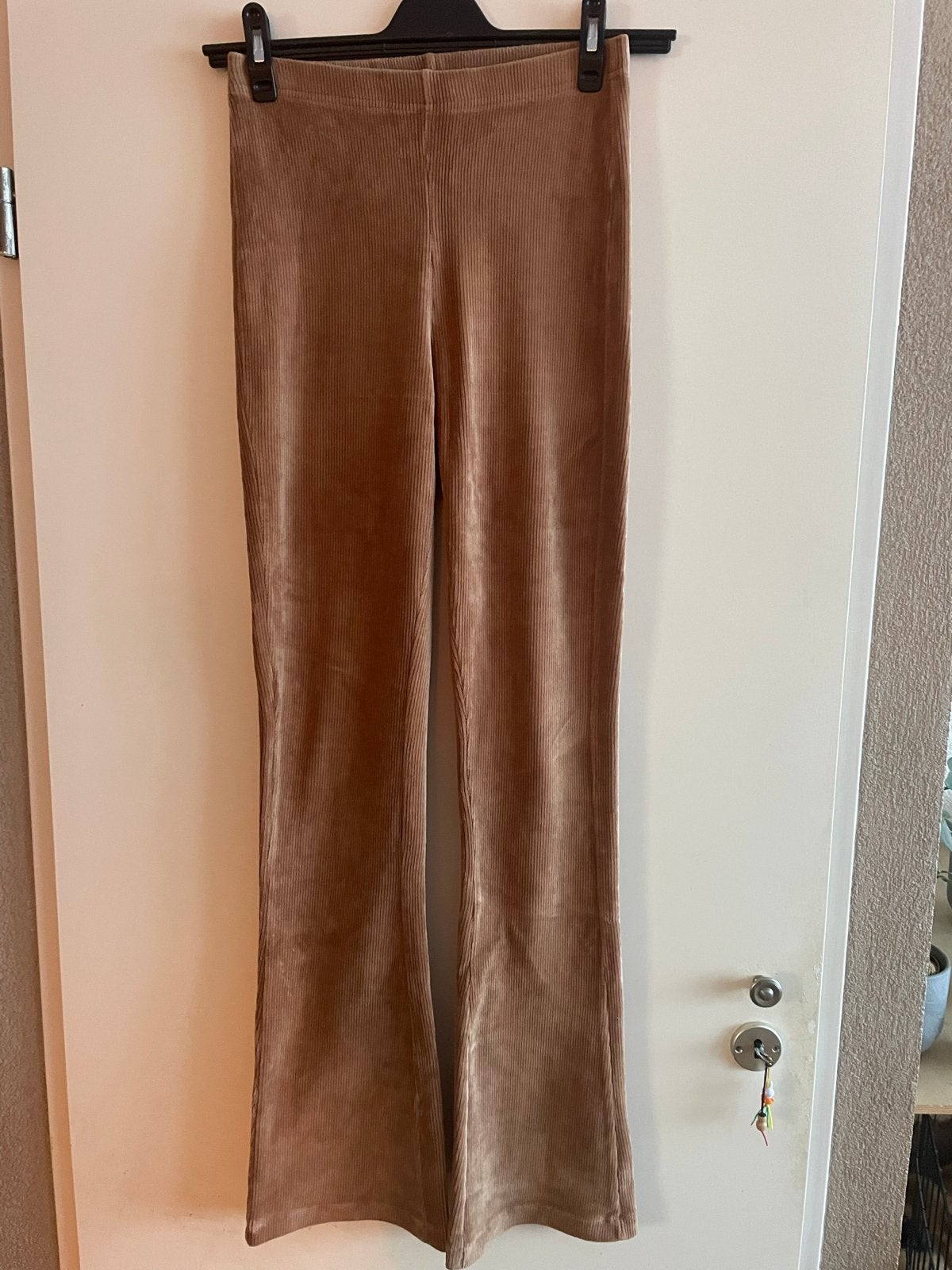 Costes Rib Flare Legging Broek Maat S Beige, Ophalen of Verzenden, Maat 36 (S), Beige, Lang