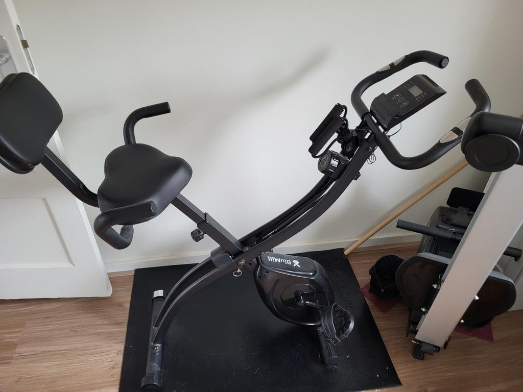 Hometrainer met weerstandsbanden, opvouwbaar, Ophalen, Zo goed als nieuw, Hometrainer