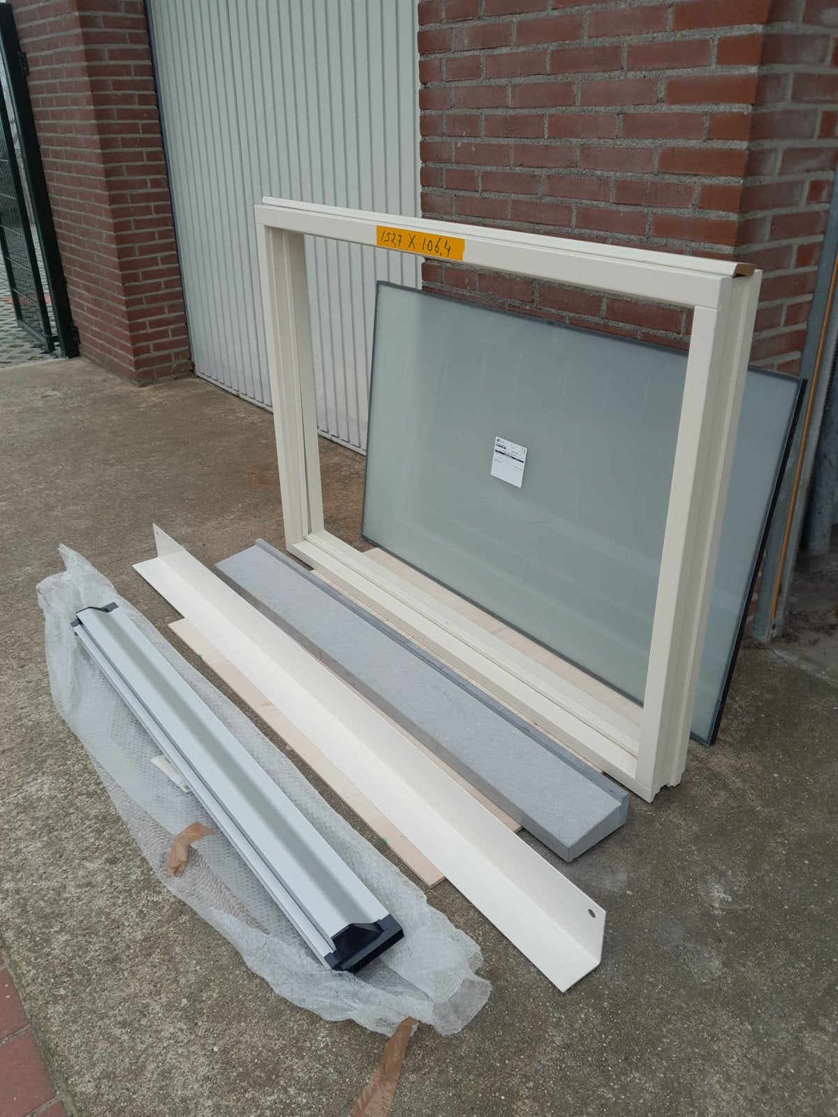 Kozijn wit, Ophalen, Zo goed als nieuw, Hout, Raamkozijn