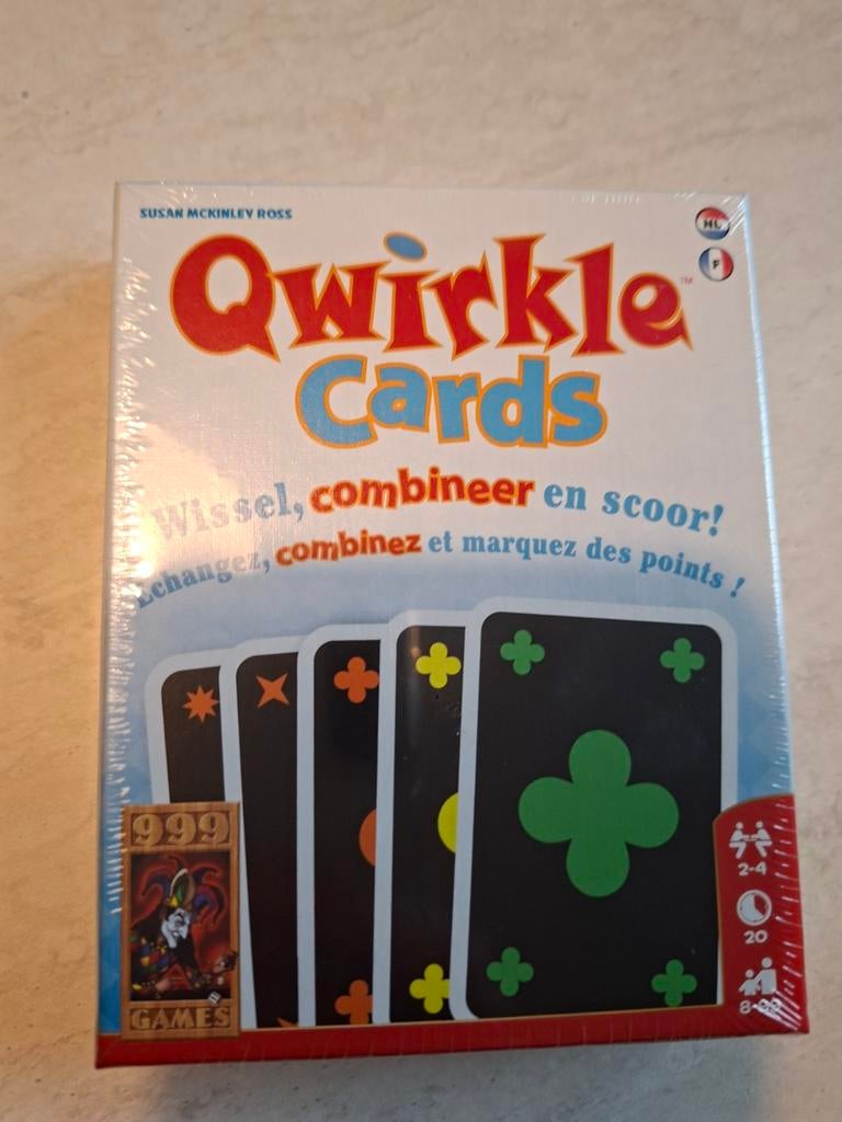 Qwirkle Cards: Wissel, combineer en scoor!, Een of twee spelers, Ophalen, Nieuw, 999 Games