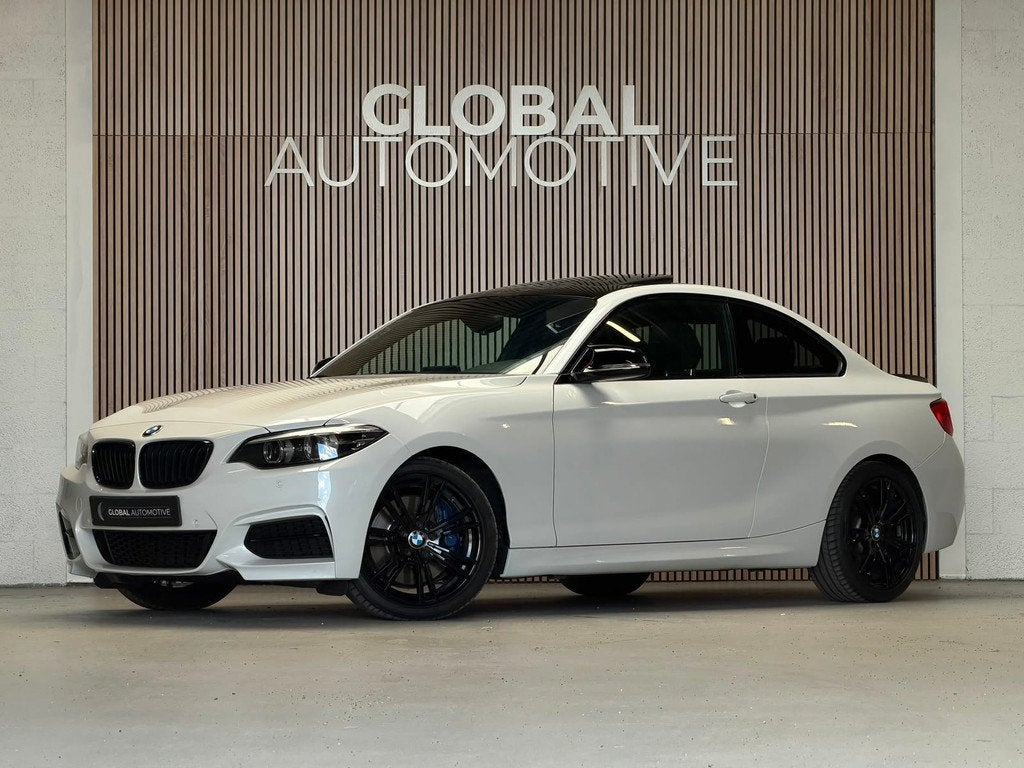 BMW 2-serie Coupé M240i xDrive Executive - SCHUIFDAK - M PE, Automaat, Gebruikt, 4 stoelen, Alcantara