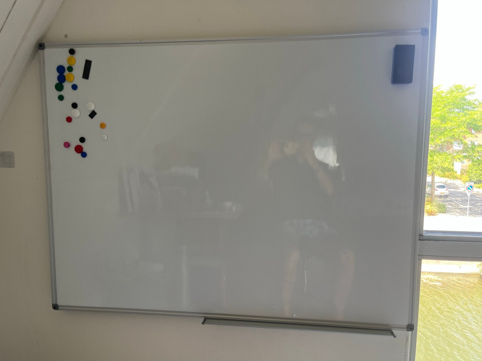 Magneet bord, Ophalen