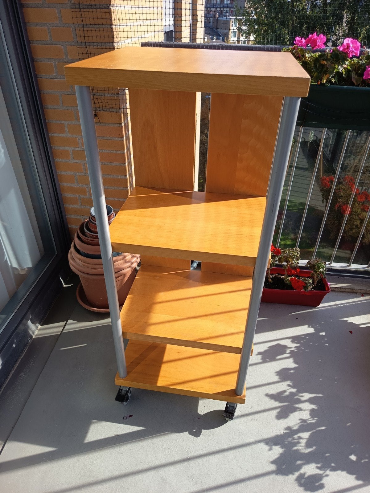Houten trolley/bijzettafel met 3 planken en wielen, Huis en Inrichting, Ophalen, Gebruikt