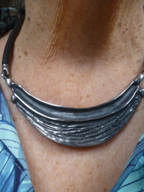 Modernist Zilveren Hanger Lederen Collier HARRIE LENFERINK, Sieraden, Tassen en Uiterlijk, Ophalen of Verzenden, Zo goed als nieuw
