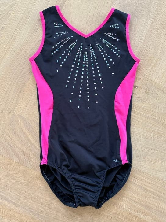 Turnpakje zwart/roze met glitters met bijpassend broekje, Ophalen, Zwart, Kindermaat 122 t/m 140, Zo goed als nieuw