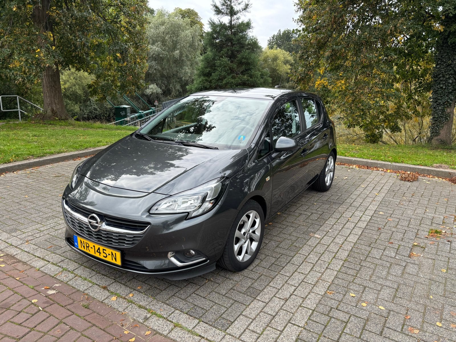 Opel Corsa-E - 1.0 - Ecoflex - 5D - 2017, Auto's, Voorwielaandrijving, Stof, Zwart, Handgeschakeld