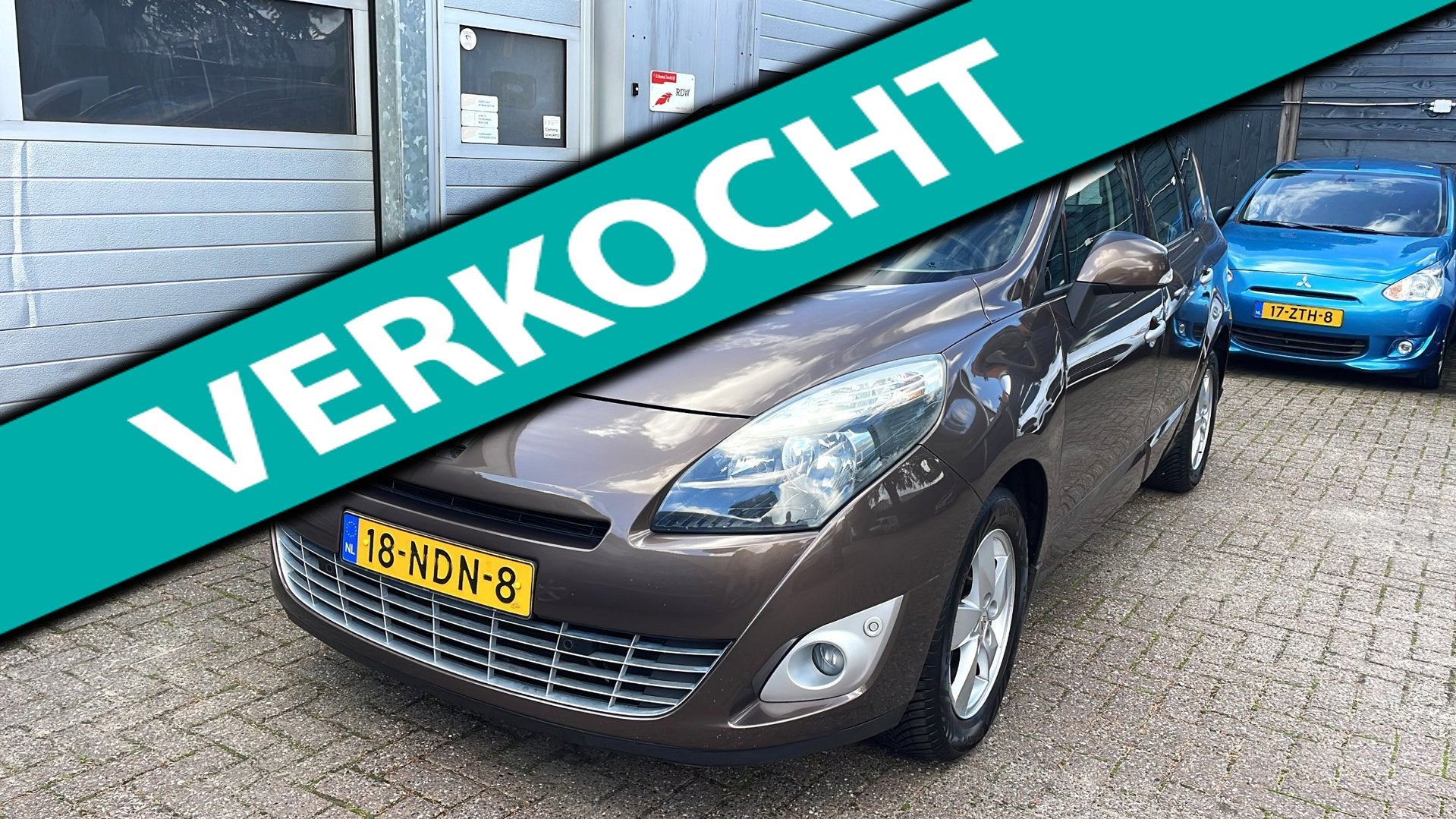 Renault Grand Scénic 2.0 Dynamiqu AUT-Navi-Clima-Cruise-APK, Auto's, 4 cilinders, Bruin, Origineel Nederlands, Nieuw