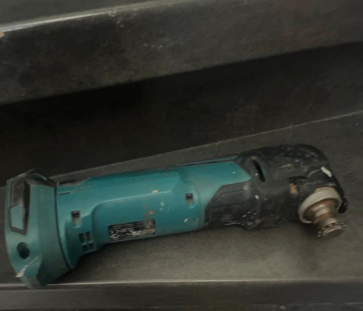 Makita Multitool DTM51Z (body), Doe-het-zelf en Verbouw, Gereedschap | Handgereedschap, Ophalen, Gebruikt