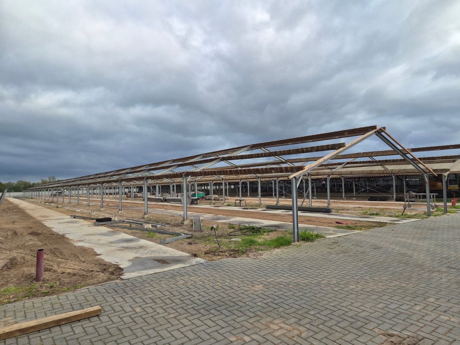 Stalen spanten constructie loods, Ophalen, Zo goed als nieuw, IJzer