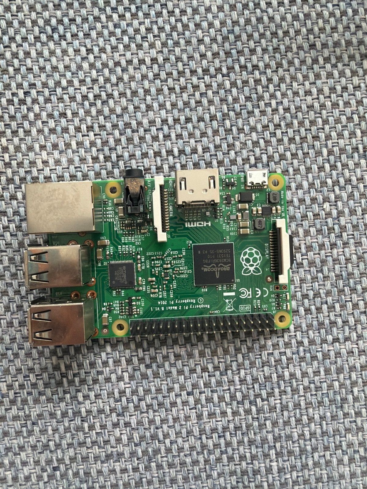 Raspberry Pi 2 Model B V1.1 met behuizing en SD-kaart, Ophalen of Verzenden, Zo goed als nieuw