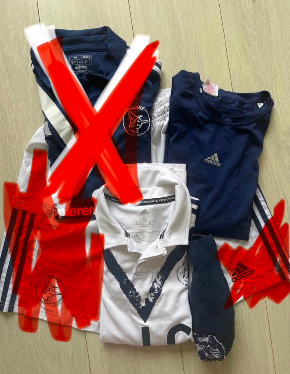 Pinoké hockeykleding - shirt, thermoshirt, sokken, Ophalen of Verzenden, Zo goed als nieuw, Overige typen