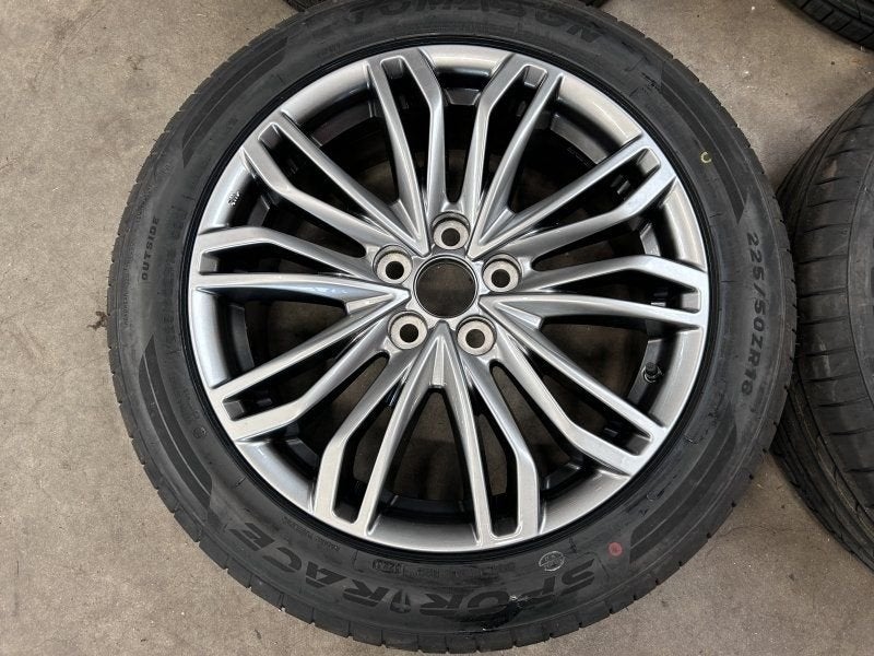 18 inch originele velgen + zomerbanden Toyota C-HR 4261A-YY0, 18 inch, -, -, Banden en Velgen