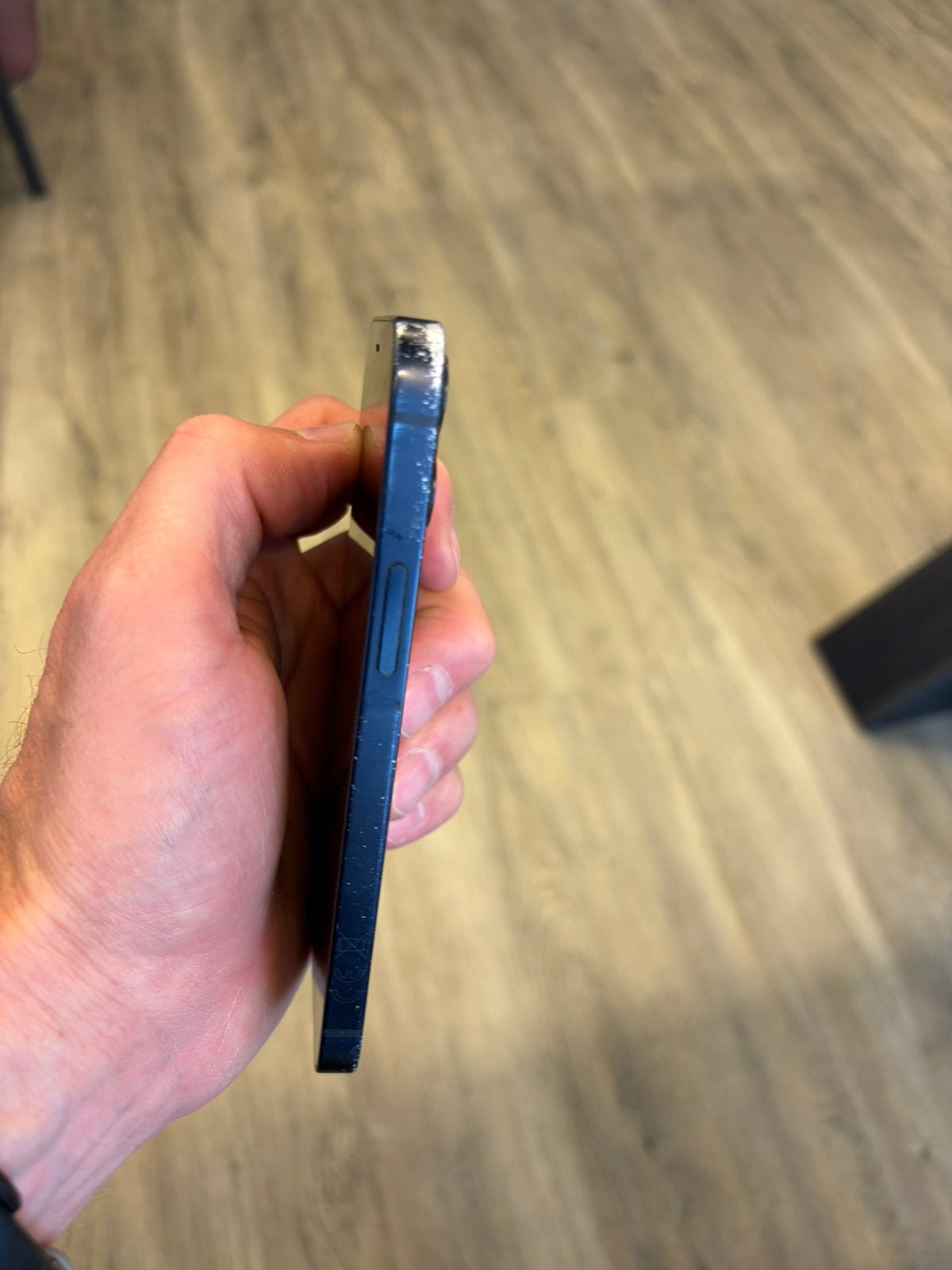 Foto 6 van Iphone 12 mini inclusief hoesje