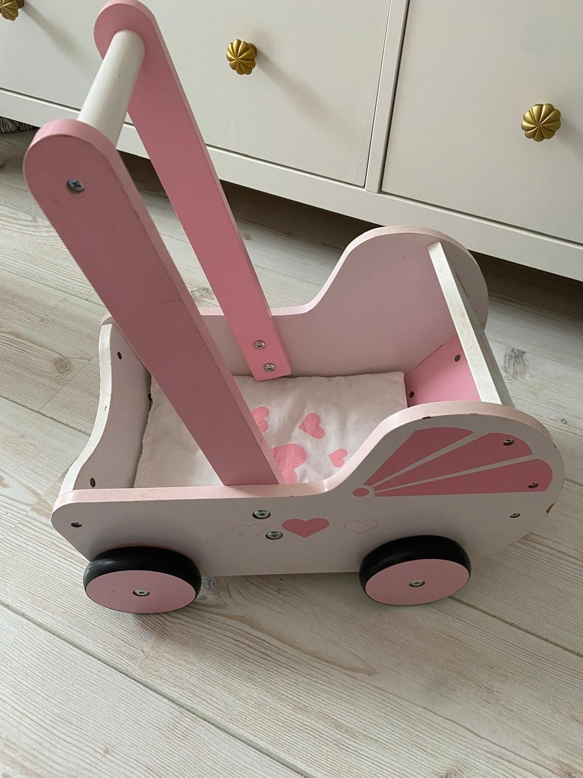 Houten poppenwagen roze met hartjes, Ophalen, Gebruikt, Overige typen