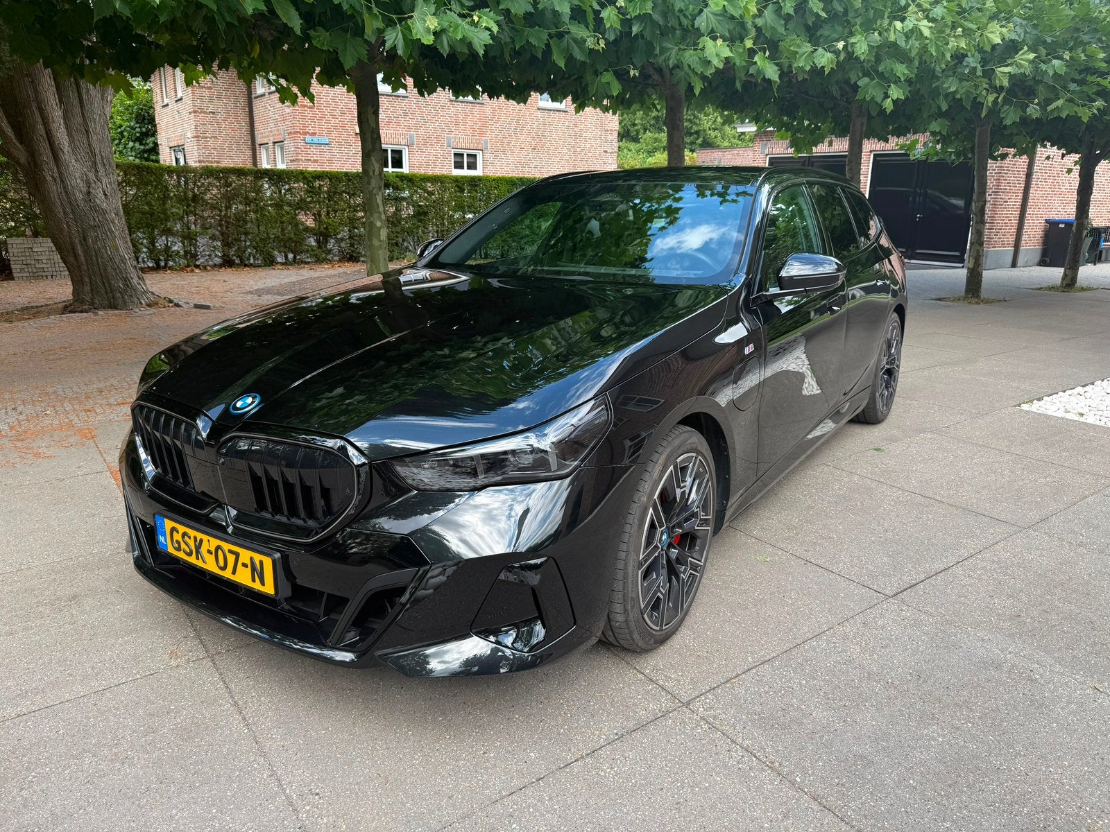 BMW 5-Serie 530e 299pk Aut 2024 Zwart, Auto's, BMW, Automaat, 1998 cc, Achterwielaandrijving, 1800 kg