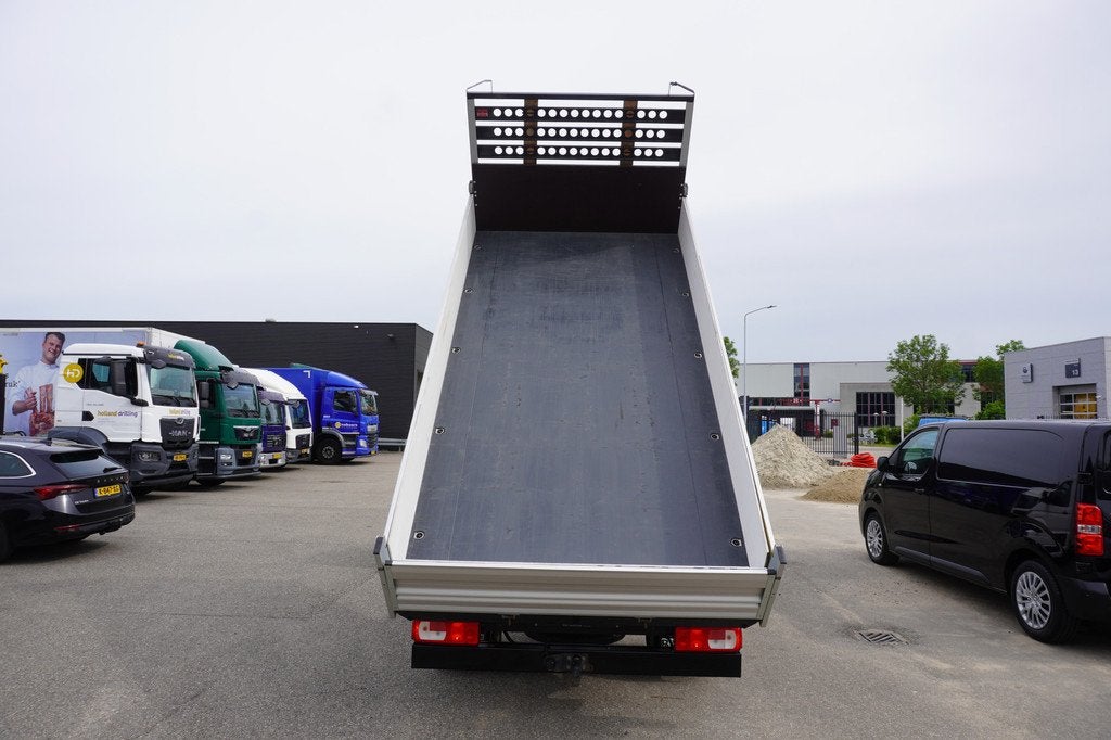 Volkswagen Crafter 180pk Dubbellucht 3-Zijdige kipper Trekha, Auto's, Bestelauto's, Voorwielaandrijving, Gebruikt, 4 cilinders